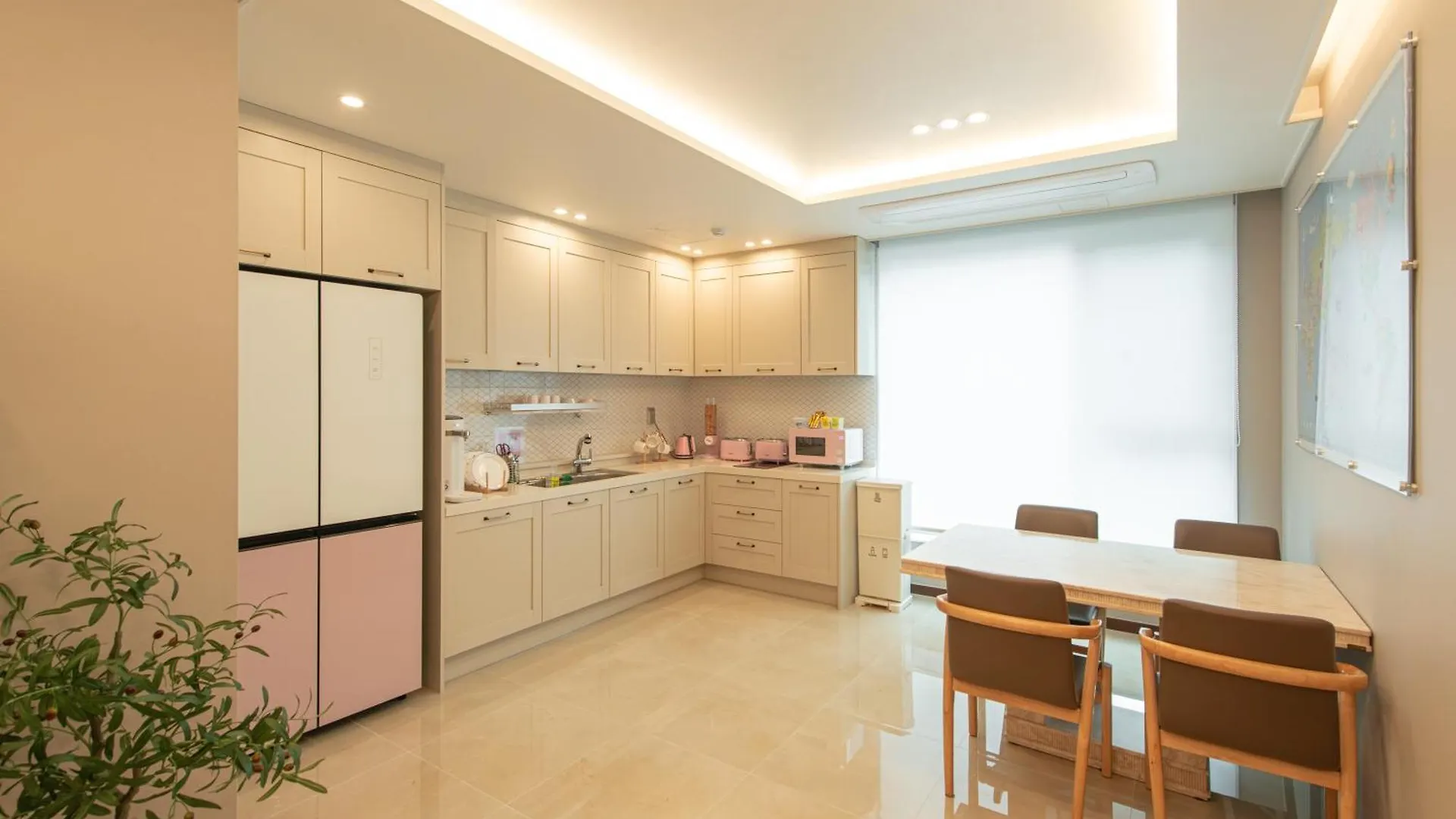 ****  Incheon Airport Guest House King Korsel